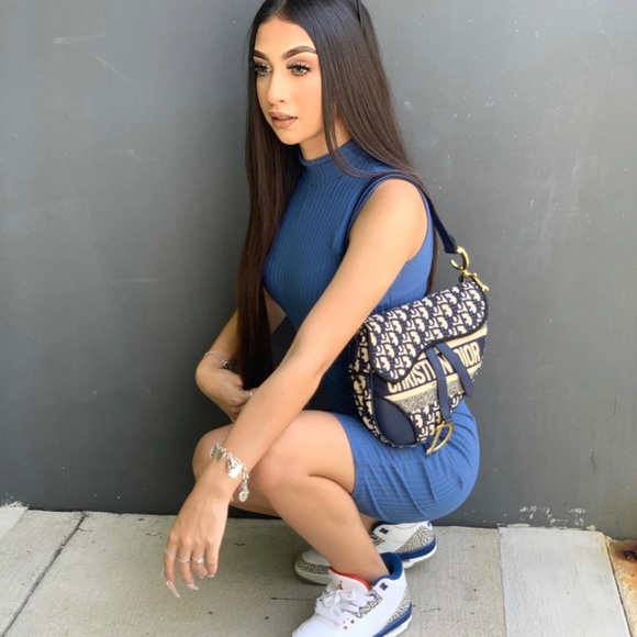 🆕Sleeveless mock neckline romper - Picture 9 of 9